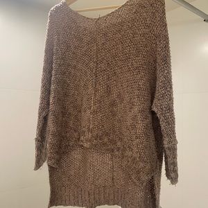 Maybe M/L sweater!